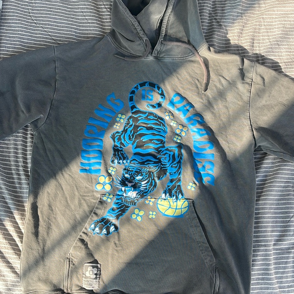 Overtime Hoodie Sweatshirt hooping with paradise design
